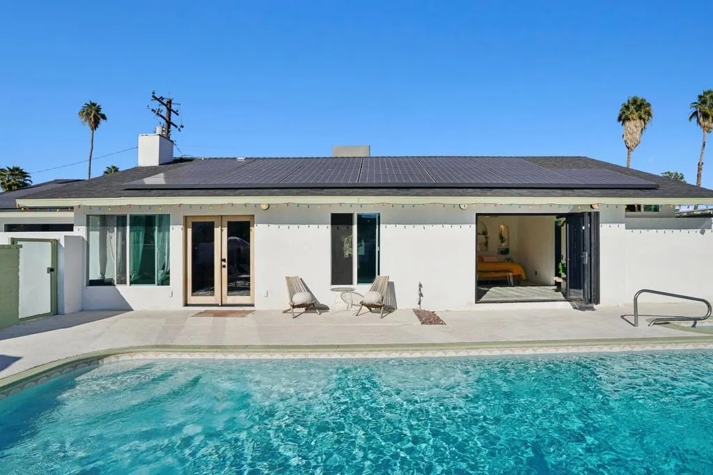 3864 E Calle San Raphael, Palm Springs, California 92264 home-pic-32